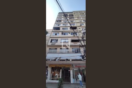 Studio à venda com 33m², 1 quarto e sem vaga Studio à venda com 33m², 1 quarto e sem vagaFachada