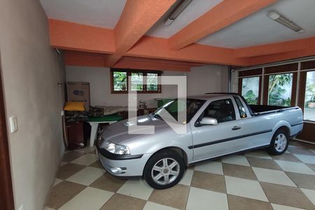 Casa à venda com 420m², 4 quartos e 2 vagas Casa à venda com 420m², 4 quartos e 2 vagasGaragem