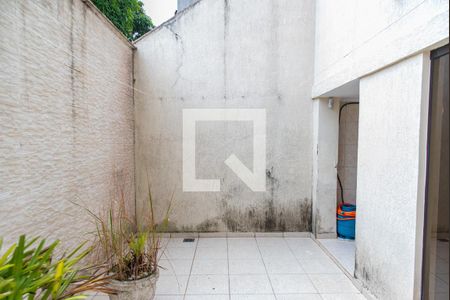 Casa à venda com 200m², 3 quartos e 2 vagasQuintal