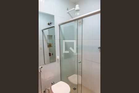 Casa à venda com 200m², 3 quartos e 2 vagasBanheiro