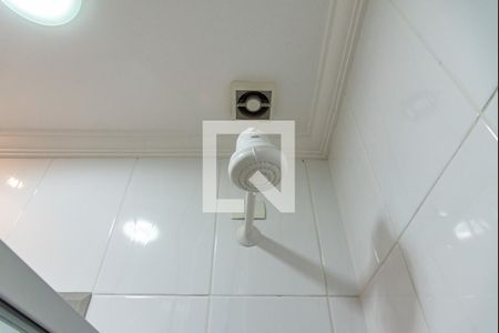 Casa à venda com 200m², 3 quartos e 2 vagasChuveiro