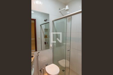 Casa à venda com 200m², 3 quartos e 2 vagasBanheiro