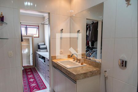 Casa à venda com 200m², 3 quartos e 2 vagasBanheiro da suíte 3