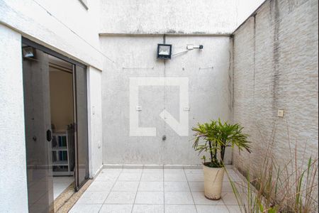 Casa à venda com 200m², 3 quartos e 2 vagasQuintal