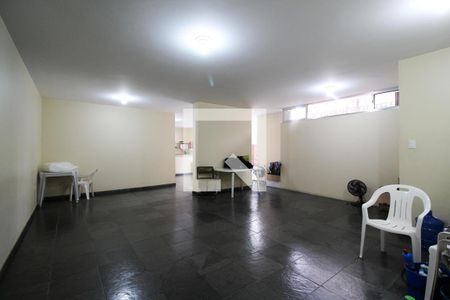 Apartamento para alugar com 79m², 2 quartos e sem vagaÁrea comum - Salão de festas