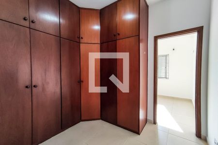 Suíte de casa para alugar com 3 quartos, 130m² em Vila Ernesto, São Paulo