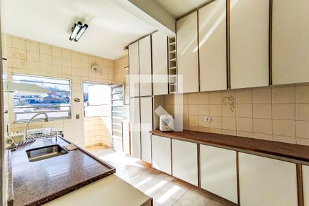 Casa para alugar com 130m², 3 quartos e 3 vagas Casa para alugar com 130m², 3 quartos e 3 vagasCozinha