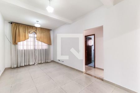 Sala de casa para alugar com 3 quartos, 130m² em Vila Ernesto, São Paulo