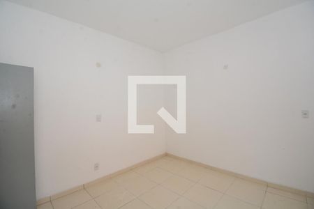 Quarto de casa para alugar com 1 quarto, 35m² em Irajá, Rio de Janeiro