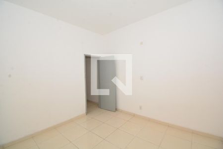 Quarto de casa para alugar com 1 quarto, 35m² em Irajá, Rio de Janeiro