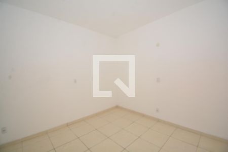 Sala de casa para alugar com 1 quarto, 35m² em Irajá, Rio de Janeiro