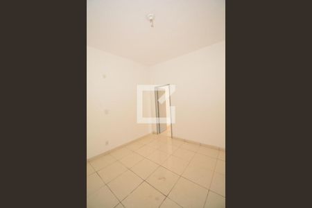 Sala de casa para alugar com 1 quarto, 35m² em Irajá, Rio de Janeiro