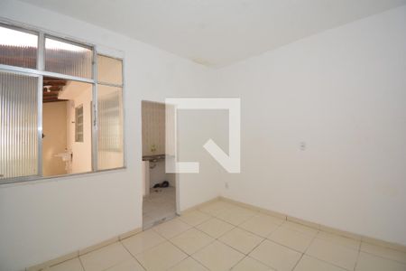 Sala de casa para alugar com 1 quarto, 35m² em Irajá, Rio de Janeiro