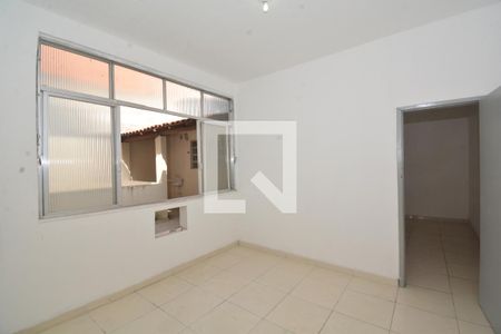 Quarto de casa para alugar com 1 quarto, 35m² em Irajá, Rio de Janeiro