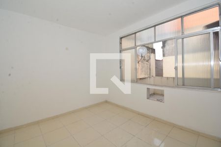Quarto de casa para alugar com 1 quarto, 35m² em Irajá, Rio de Janeiro