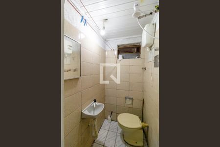Banheiro de kitnet/studio para alugar com 1 quarto, 35m² em Liberdade, São Paulo