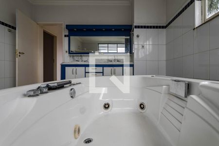 Casa para alugar com 450m², 6 quartos e 6 vagasBanheiro