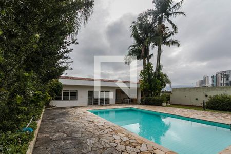 Casa para alugar com 450m², 6 quartos e 6 vagasPiscina