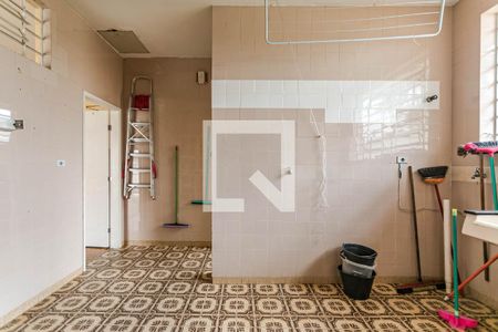 Casa para alugar com 450m², 6 quartos e 6 vagasÁrea de Serviço