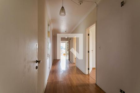 Casa para alugar com 450m², 6 quartos e 6 vagasCorredor