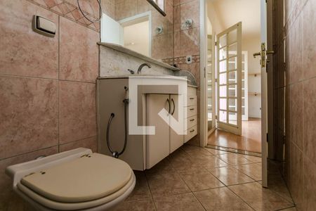 Casa para alugar com 450m², 6 quartos e 6 vagasBanheiro - Quarto 6 - Suíte