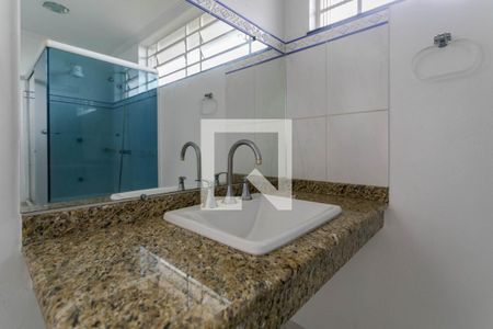 Casa para alugar com 450m², 6 quartos e 6 vagasBanheiro - Quarto 3 - Suíte