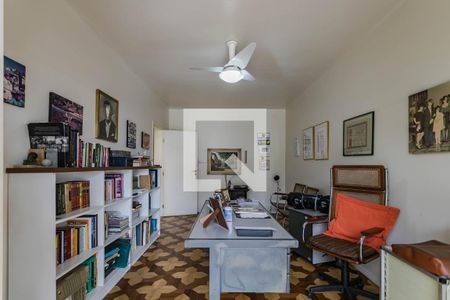 Casa para alugar com 450m², 6 quartos e 6 vagasEscritório