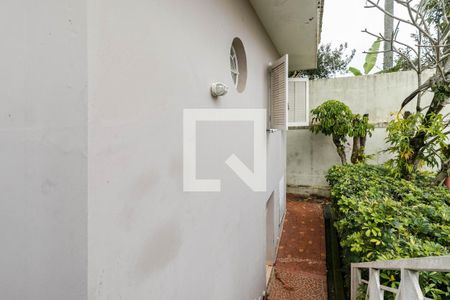 Casa para alugar com 450m², 6 quartos e 6 vagasCorredor / Sótão