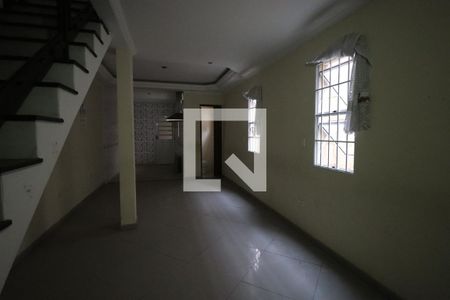 Sala de casa à venda com 3 quartos, 152m² em Jardim Adriana, Guarulhos