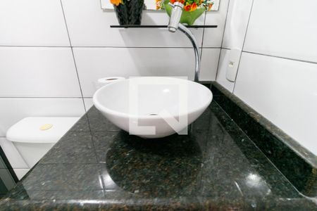 Apartamento à venda com 82m², 2 quartos e 1 vaga Apartamento à venda com 82m², 2 quartos e 1 vagaBanheiro 2