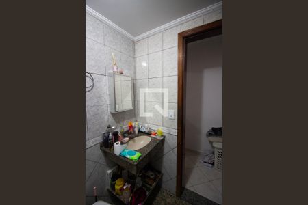 Casa à venda com 300m², 3 quartos e 2 vagasBanheiro