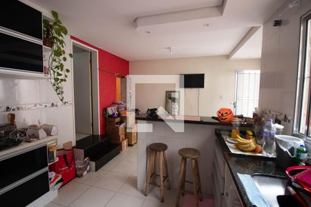 Casa à venda com 300m², 3 quartos e 2 vagasCozinha