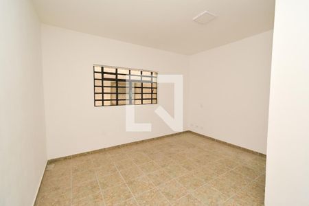 Casa à venda com 185m², 3 quartos e 3 vagasQuarto 2