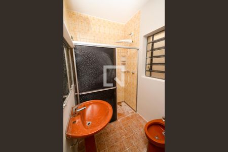 Casa à venda com 185m², 3 quartos e 3 vagasBanheiro