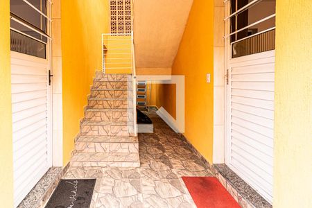 Apartamento para alugar com 25m², 1 quarto e sem vagaEscada de acesso 