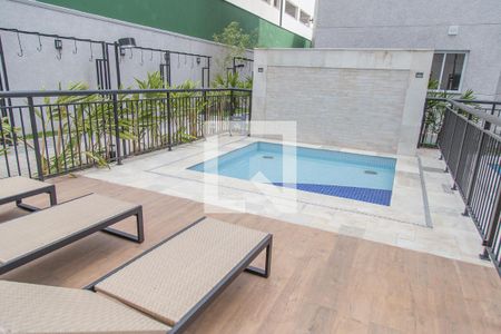 Apartamento para alugar com 38m², 2 quartos e sem vaga Apartamento para alugar com 38m², 2 quartos e sem vagaÁrea comum - Piscina