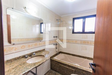 Apartamento para alugar com 150m², 3 quartos e 2 vagasBanheiro da Suíte 