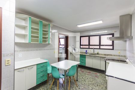Apartamento para alugar com 150m², 3 quartos e 2 vagasCozinha