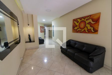 Apartamento à venda com 66m², 2 quartos e 1 vagaHall