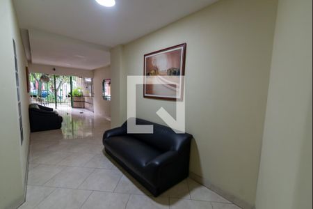 Apartamento à venda com 66m², 2 quartos e 1 vagaHall