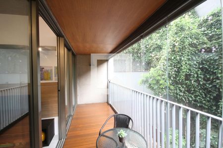 Apartamento para alugar com 44m², 1 quarto e 1 vagaVaranda