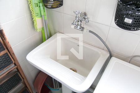 Apartamento à venda com 64m², 2 quartos e 1 vagaÁrea de Serviço