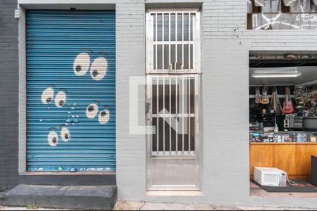 Casa à venda com 57m², 2 quartos e sem vaga Casa à venda com 57m², 2 quartos e sem vagaFachada