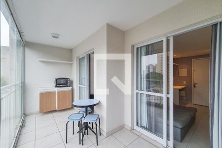 Studio para alugar com 37m², 1 quarto e 1 vaga Studio para alugar com 37m², 1 quarto e 1 vagaSacada