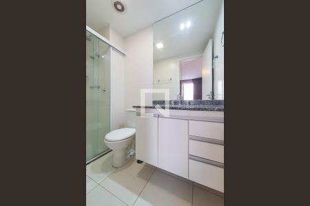 Studio para alugar com 37m², 1 quarto e 1 vaga Studio para alugar com 37m², 1 quarto e 1 vagaBanheiro