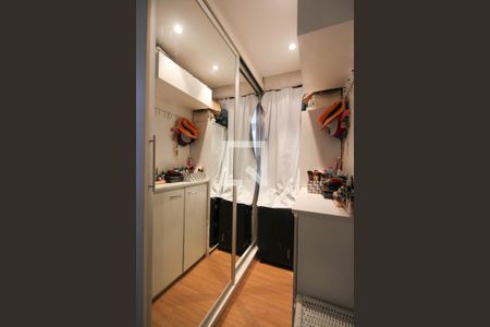 Apartamento à venda com 76m², 2 quartos e 2 vagasBanheiro do Quarto 1