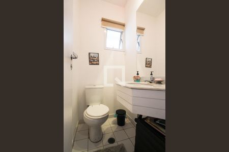 Banheiro de apartamento à venda com 2 quartos, 76m² em Itaim Bibi, São Paulo