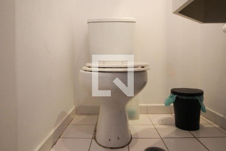 Banheiro de apartamento à venda com 2 quartos, 76m² em Itaim Bibi, São Paulo