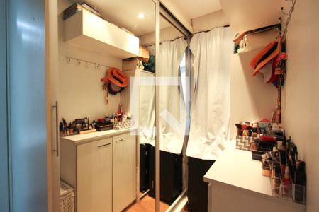 Apartamento à venda com 76m², 2 quartos e 2 vagasBanheiro do Quarto 1