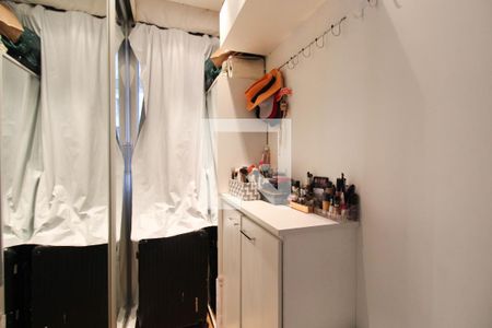 Apartamento à venda com 76m², 2 quartos e 2 vagasBanheiro do Quarto 1